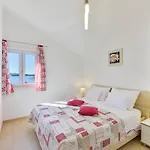 Apartment Apartment Villa Andjelka-7 By Interhome