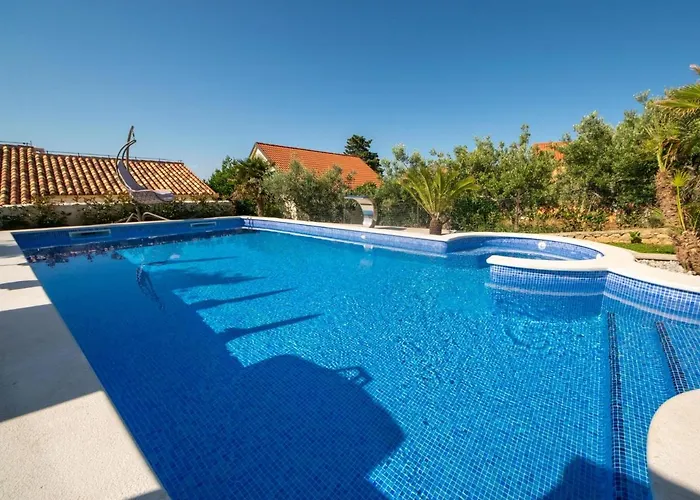 Apartment Villa Andjelka-7 By Interhome